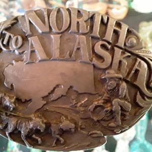 Alaska theme vintage belt buckle